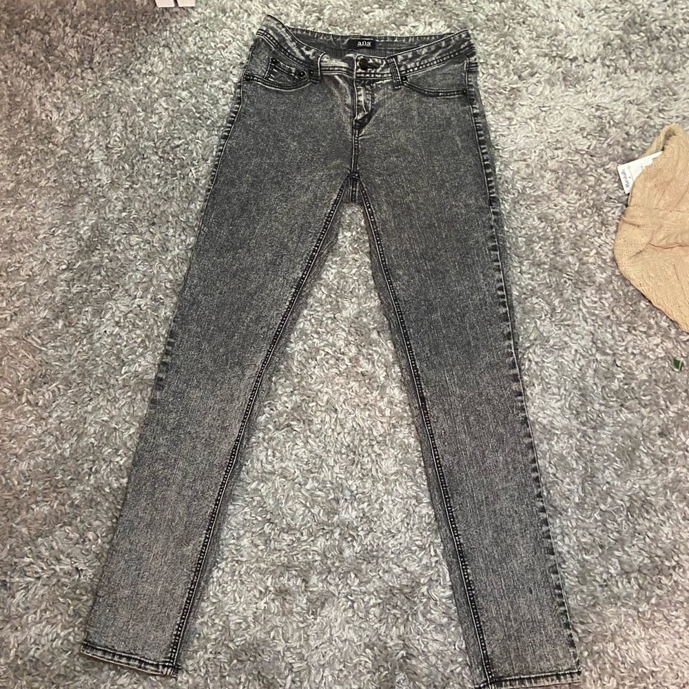 Ana black acid washed jeans!
